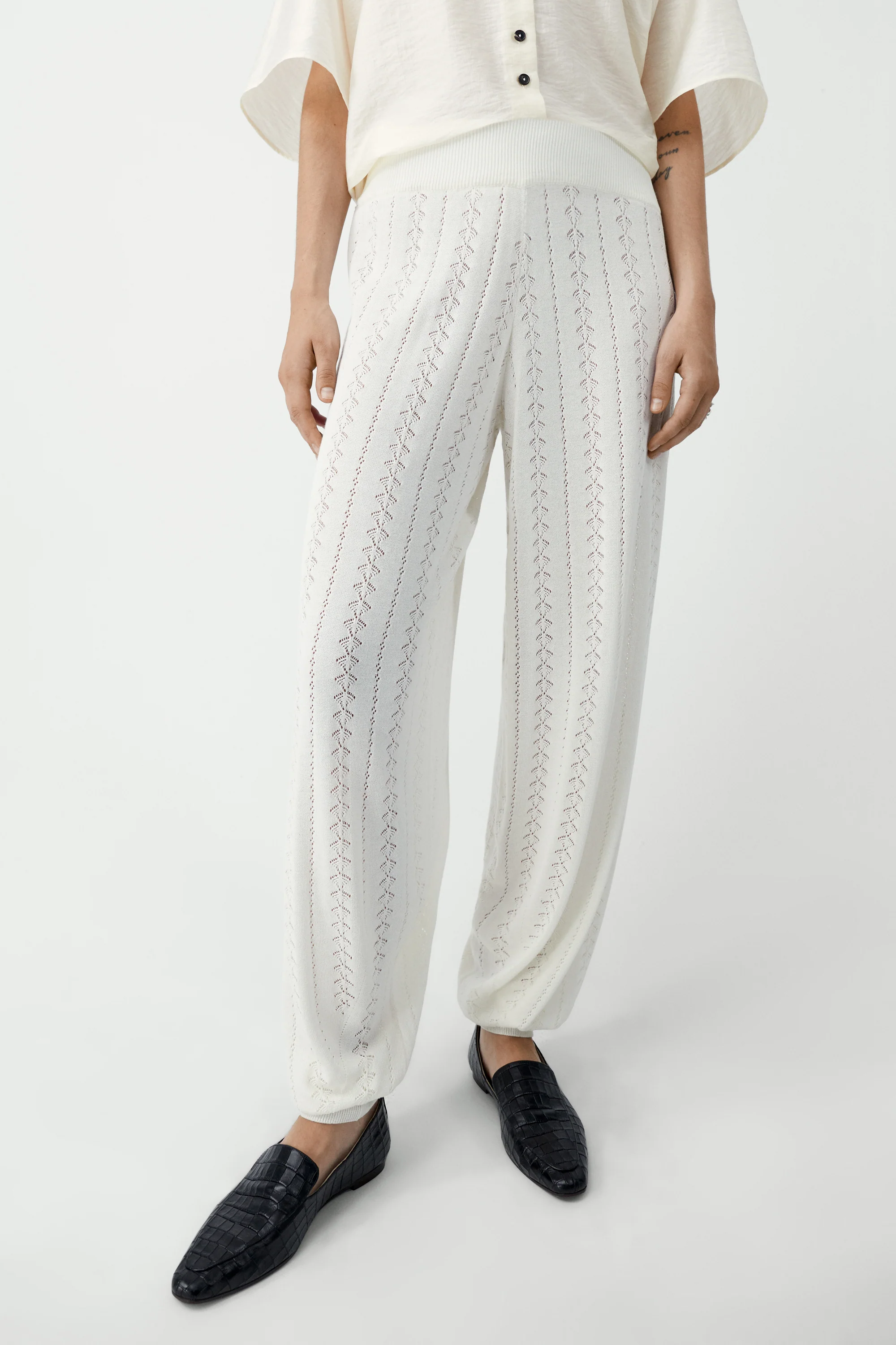 LACE KNIT PANTS - Image 2